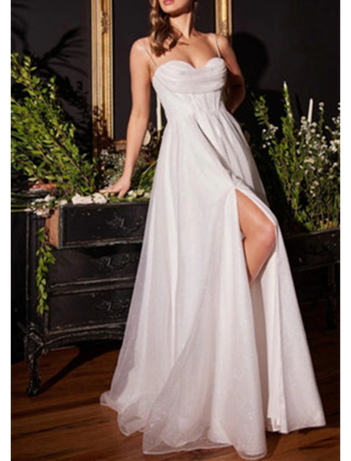 Robe de bal trapèze scintillante, robe de soirée formelle, traîne courte, sans manches, col bénitier, tulle